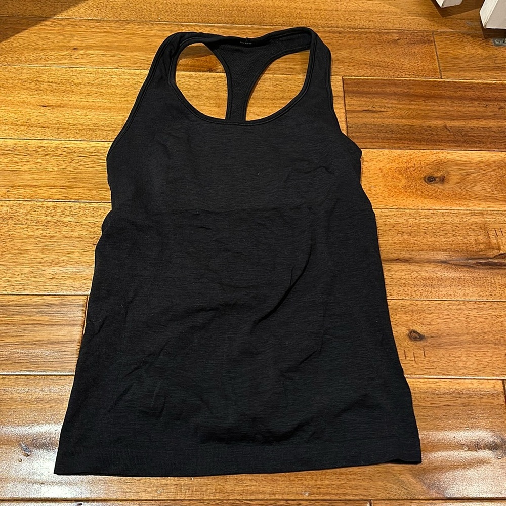 Lululemon Top Sz 4 gray